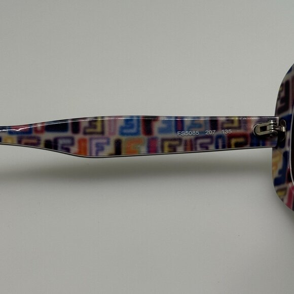 Fendi Sunglasses FS 5085 207 Italy 58-17-135 main image 6